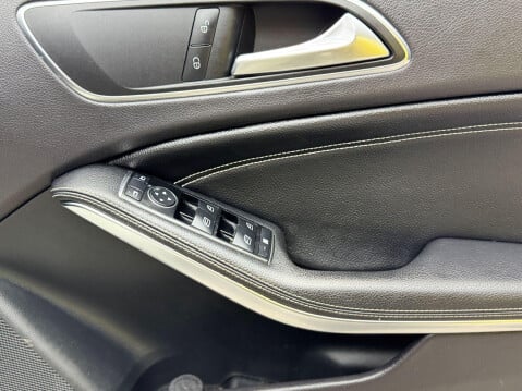 Mercedes-Benz A Class 1.6 A200 Sport Euro 6 (s/s) 5dr 27