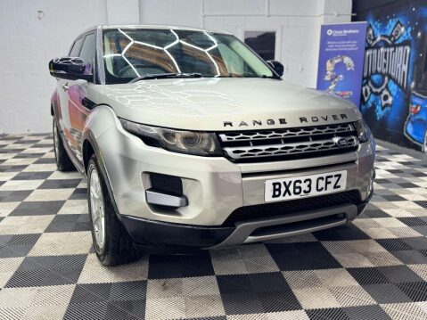 Land Rover Range Rover Evoque 2.2 eD4 Pure FWD Euro 5 (s/s) 5dr 3