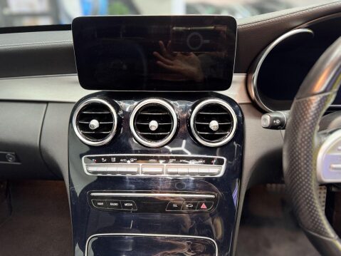 Mercedes-Benz C Class 2.0 C220d AMG Line (Premium Plus) G-Tronic+ Euro 6 (s/s) 4dr Saloon Automat 28