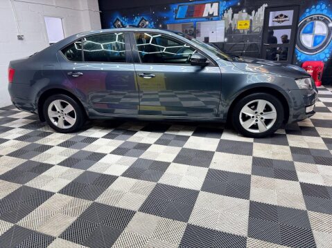 Skoda Octavia 1.6 TDI SE Hatchback 5dr Diesel Manual Euro 5 (s/s) (105 ps) 9