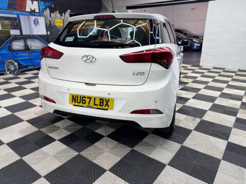 Hyundai i20 1.2 SE Euro 6 5dr 11