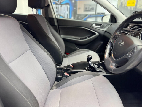 Hyundai i20 1.2 SE Euro 6 5dr 40