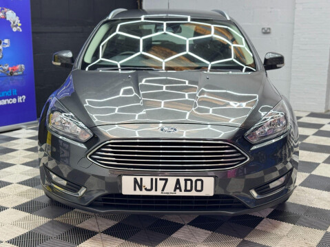 Ford Focus 1.0T EcoBoost Titanium Euro 6 (s/s) 5dr 3