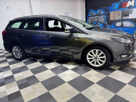 Ford Focus 1.0T EcoBoost Titanium Euro 6 (s/s) 5dr 11