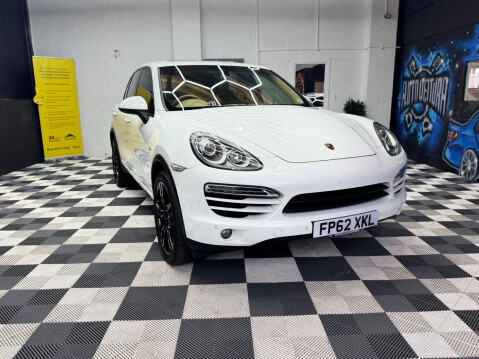 Porsche Cayenne 3.0 TD V6 Tiptronic 4WD Euro 5 (s/s) 5dr 2