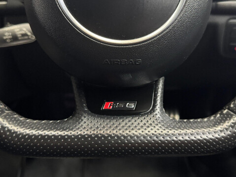Audi RS6 4.0 TFSI V8 Tiptronic quattro Euro 5 (s/s) 5dr 53