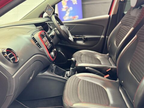 Renault Captur 1.5 dCi ENERGY Signature Euro 5 (s/s) 5dr 57