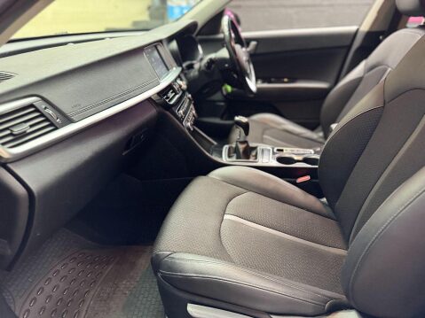 Kia Optima Optima 1.6 CRDi 3 Sportswagon Euro 6 (s/s) 5dr Estate Manual Diesel 49