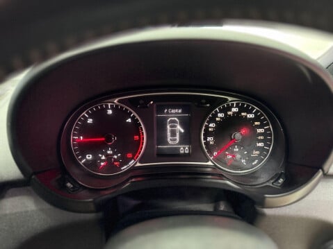 Audi A1 2.0 TDI Black Edition Euro 5 (s/s) 3dr 37