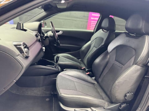 Audi A1 2.0 TDI Black Edition Euro 5 (s/s) 3dr 43