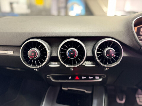 Audi TT 2.0 TDI ultra S line Euro 6 (s/s) 3dr 39