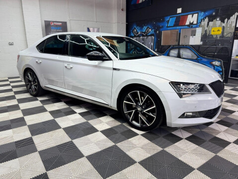Skoda Superb 2.0 TSI SportLine DSG Euro 6 (s/s) 5dr 1