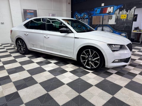 Skoda Superb 2.0 TSI SportLine DSG Euro 6 (s/s) 5dr 5