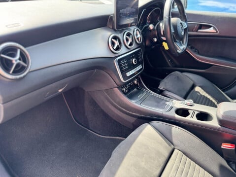Mercedes-Benz CLA Class 2.1 CLA220d AMG Line Night Edition Coupe 7G-DCT Euro 6 (s/s) 4dr 12