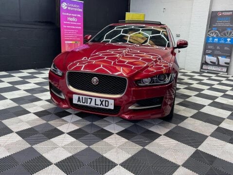 Jaguar XE XE R-Sport Saloon 1 Automatic Diesel 5