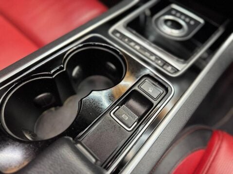 Jaguar XE XE R-Sport Saloon 1 Automatic Diesel 34