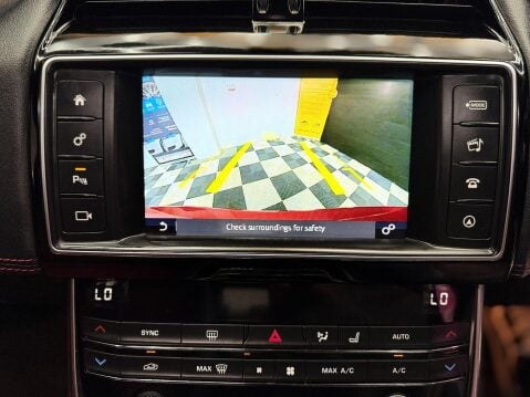Jaguar XE XE R-Sport Saloon 1 Automatic Diesel 39