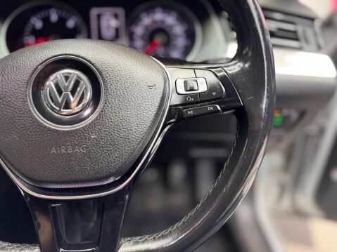 Volkswagen Passat 2.0 TDI BlueMotion Tech SE Business Euro 6 (s/s) 4dr 28