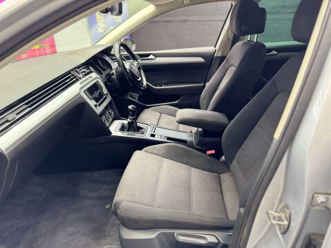 Volkswagen Passat 2.0 TDI BlueMotion Tech SE Business Euro 6 (s/s) 4dr 32