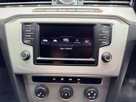 Volkswagen Passat 2.0 TDI BlueMotion Tech SE Business Euro 6 (s/s) 4dr 30