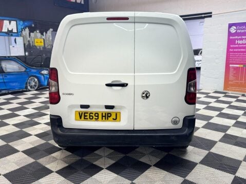 Vauxhall Combo 1.5 Turbo D 2000 Edition L1 H1 Euro 6 (s/s) 4dr 11