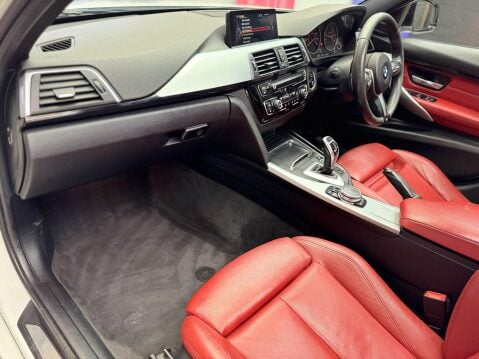 BMW 3 Series 3.0 330d M Sport Touring Auto Euro 6 (s/s) 5dr 33