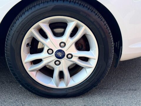 Ford Fiesta 1.0T EcoBoost Zetec Euro 6 (s/s) 5dr 16