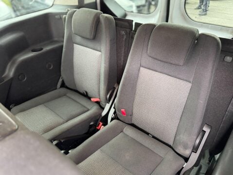 Ford Transit Connect 1.6 TDCi 230 Kombi L2 H1 5dr 28