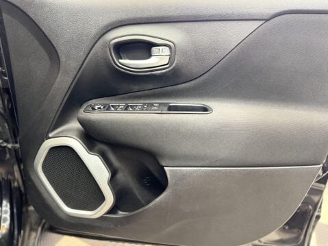 Jeep Renegade 1.0 GSE T3 Longitude Euro 6 (s/s) 5dr 23