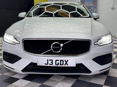 Volvo V60 2.0 B3 MHEV Momentum Auto Euro 6 (s/s) 5dr 7