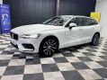 Volvo V60 2.0 B3 MHEV Momentum Auto Euro 6 (s/s) 5dr 10