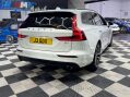 Volvo V60 2.0 B3 MHEV Momentum Auto Euro 6 (s/s) 5dr 15