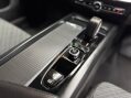 Volvo V60 2.0 B3 MHEV Momentum Auto Euro 6 (s/s) 5dr 18