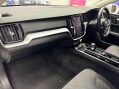 Volvo V60 2.0 B3 MHEV Momentum Auto Euro 6 (s/s) 5dr 19
