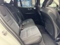 Volvo V60 2.0 B3 MHEV Momentum Auto Euro 6 (s/s) 5dr 22