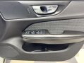 Volvo V60 2.0 B3 MHEV Momentum Auto Euro 6 (s/s) 5dr 30