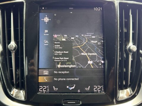 Volvo V60 2.0 B3 MHEV Momentum Auto Euro 6 (s/s) 5dr 33
