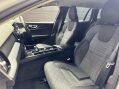Volvo V60 2.0 B3 MHEV Momentum Auto Euro 6 (s/s) 5dr 40