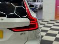 Volvo V60 2.0 B3 MHEV Momentum Auto Euro 6 (s/s) 5dr 42