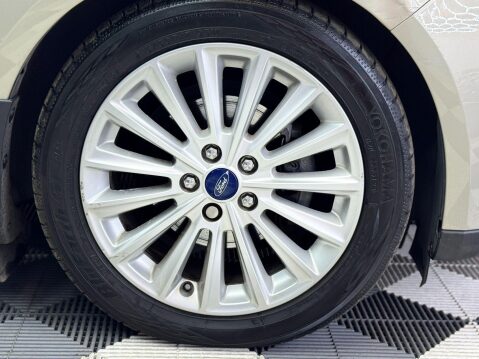Ford Focus 1.0T EcoBoost Titanium X Euro 6 (s/s) 5dr 29