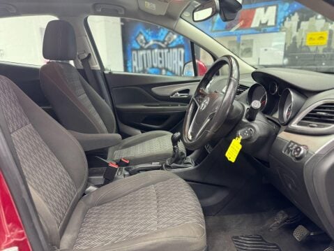 Vauxhall Mokka 1.6 Exclusiv 2WD Euro 5 (s/s) 5dr 20