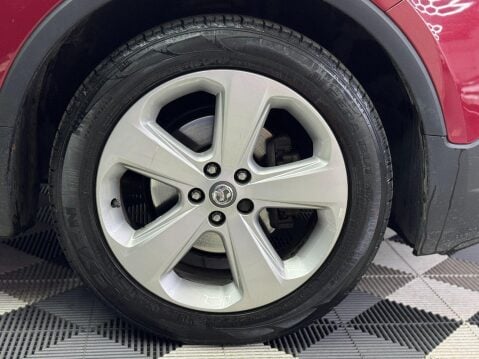 Vauxhall Mokka 1.6 Exclusiv 2WD Euro 5 (s/s) 5dr 27