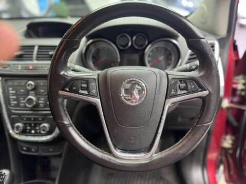 Vauxhall Mokka 1.6 Exclusiv 2WD Euro 5 (s/s) 5dr 30