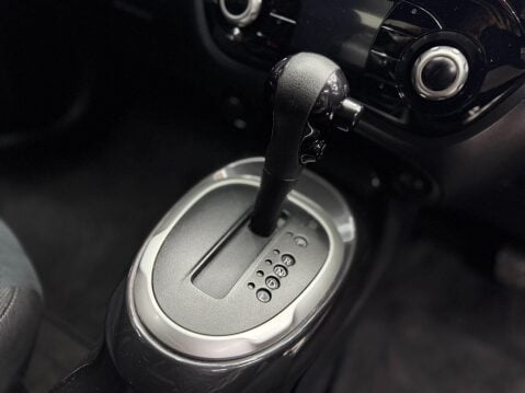 Nissan Juke 1.6 N-Connecta XTRON Euro 6 5dr 20