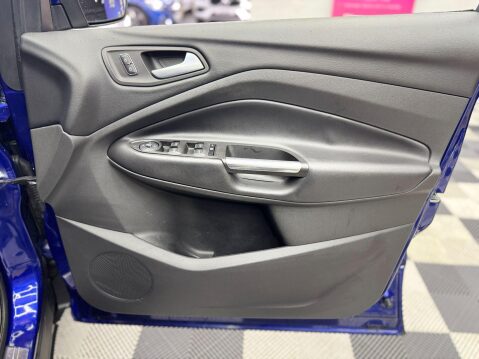 Ford Kuga 2.0 TDCi Titanium Powershift AWD Euro 5 5dr 28