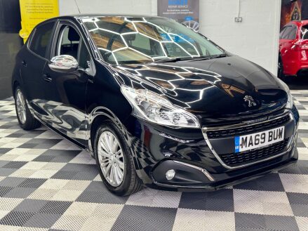 Peugeot 208 1.2 PureTech Signature Euro 6 (s/s) 5dr