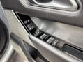 Land Rover Range Rover Velar 3.0 SD6 V6 R-Dynamic SE Auto 4WD Euro 6 (s/s) 5dr 21