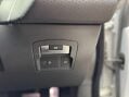 Land Rover Range Rover Velar 3.0 SD6 V6 R-Dynamic SE Auto 4WD Euro 6 (s/s) 5dr 23