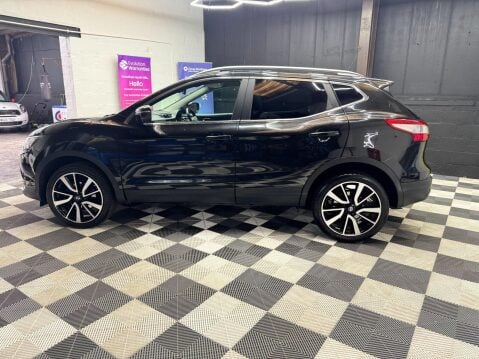 Nissan Qashqai 1.2 DIG-T Tekna 2WD Euro 6 (s/s) 5dr 18