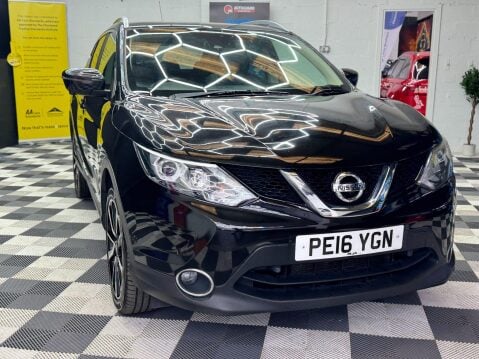 Nissan Qashqai 1.2 DIG-T Tekna 2WD Euro 6 (s/s) 5dr 8